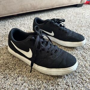 Nike Black and White Sneakers
